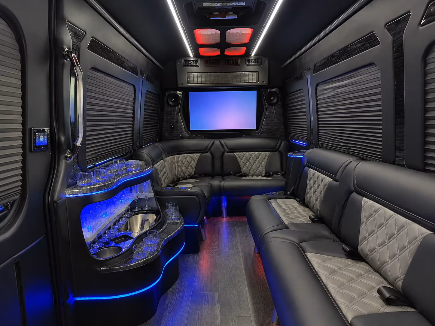 Manhattan Airport Shuttles & Transportation