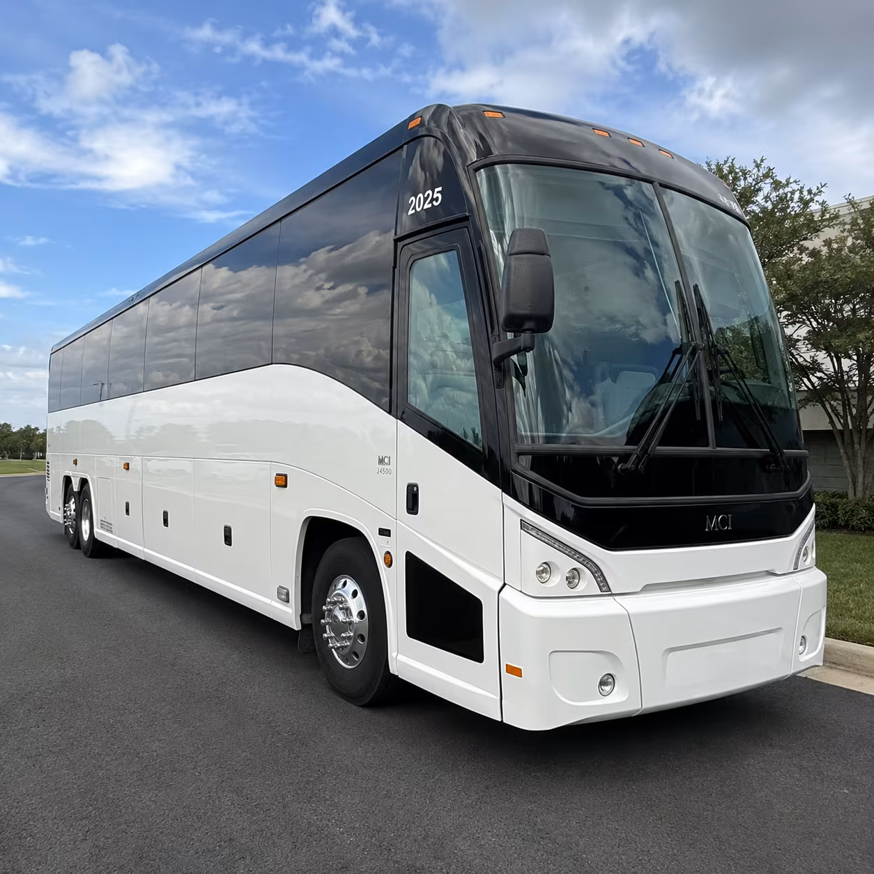 Staten Island Airport Shuttle & Transportation party bus exterior