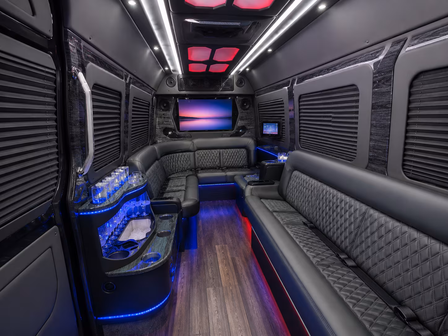 Staten Island Airport Shuttle & Transportation party bus exterior