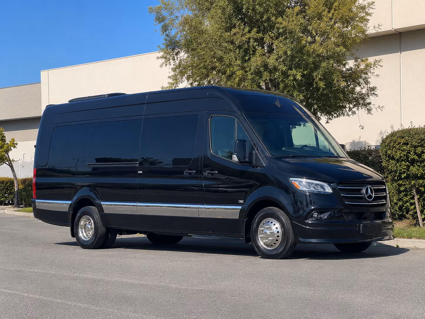 Staten Island Corporate Transportation party bus exterior