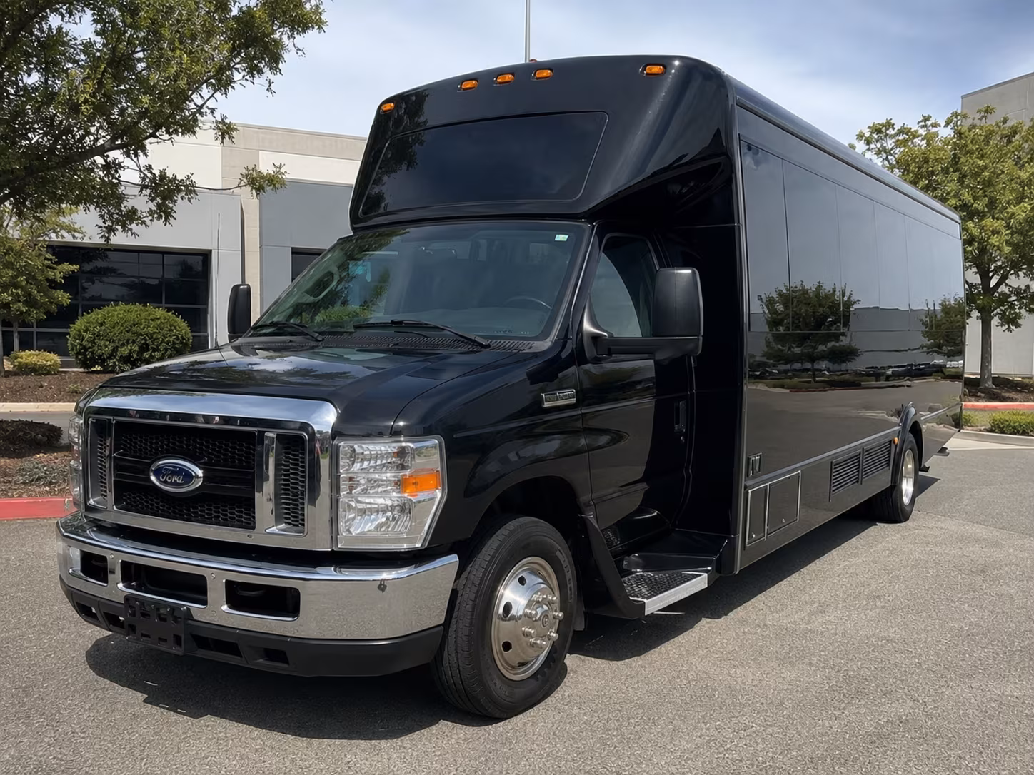Staten Island Wedding Transportation party bus exterior
