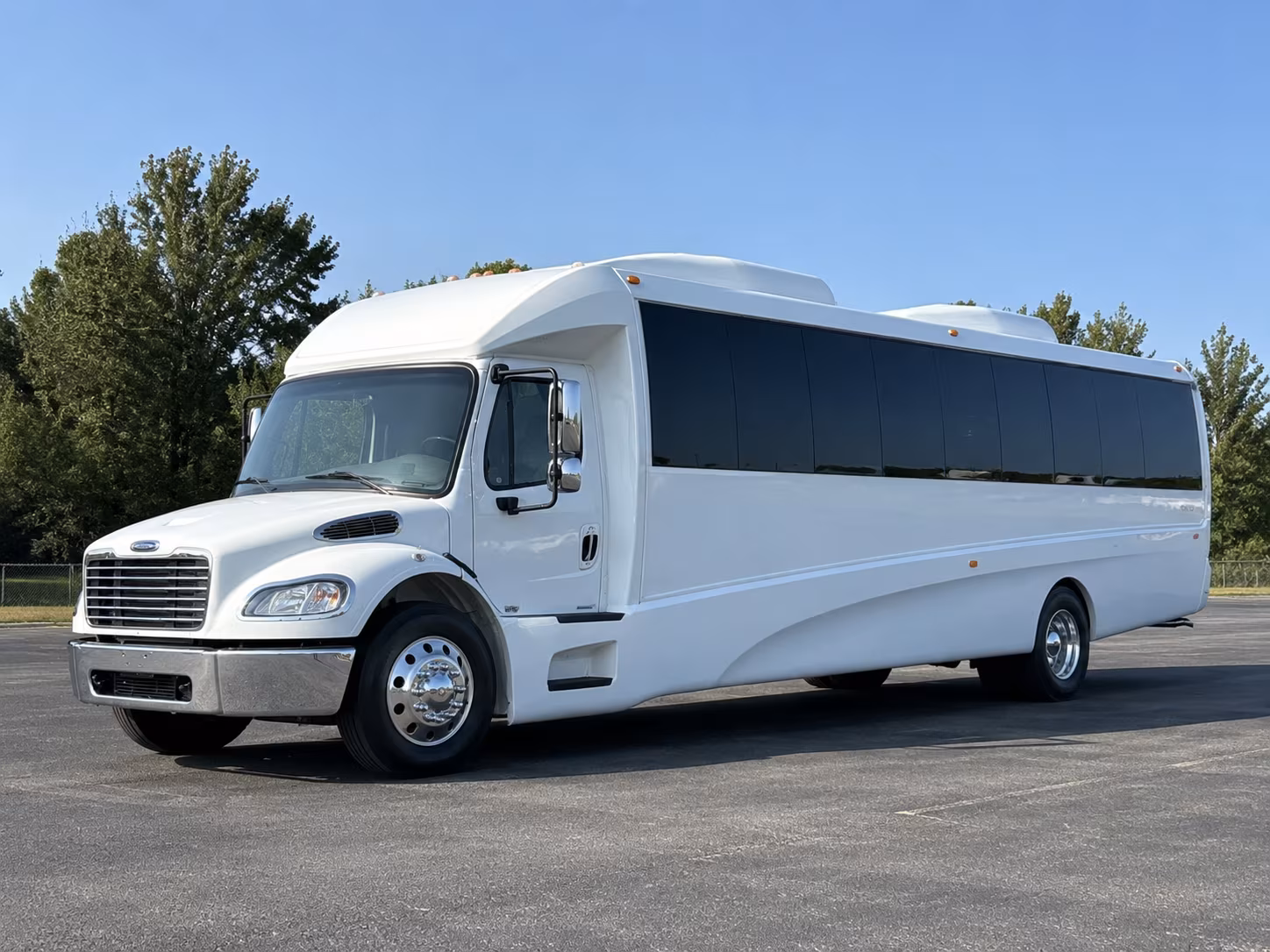 Staten Island Winery Tour & Pub Crawl Transportation party bus exterior